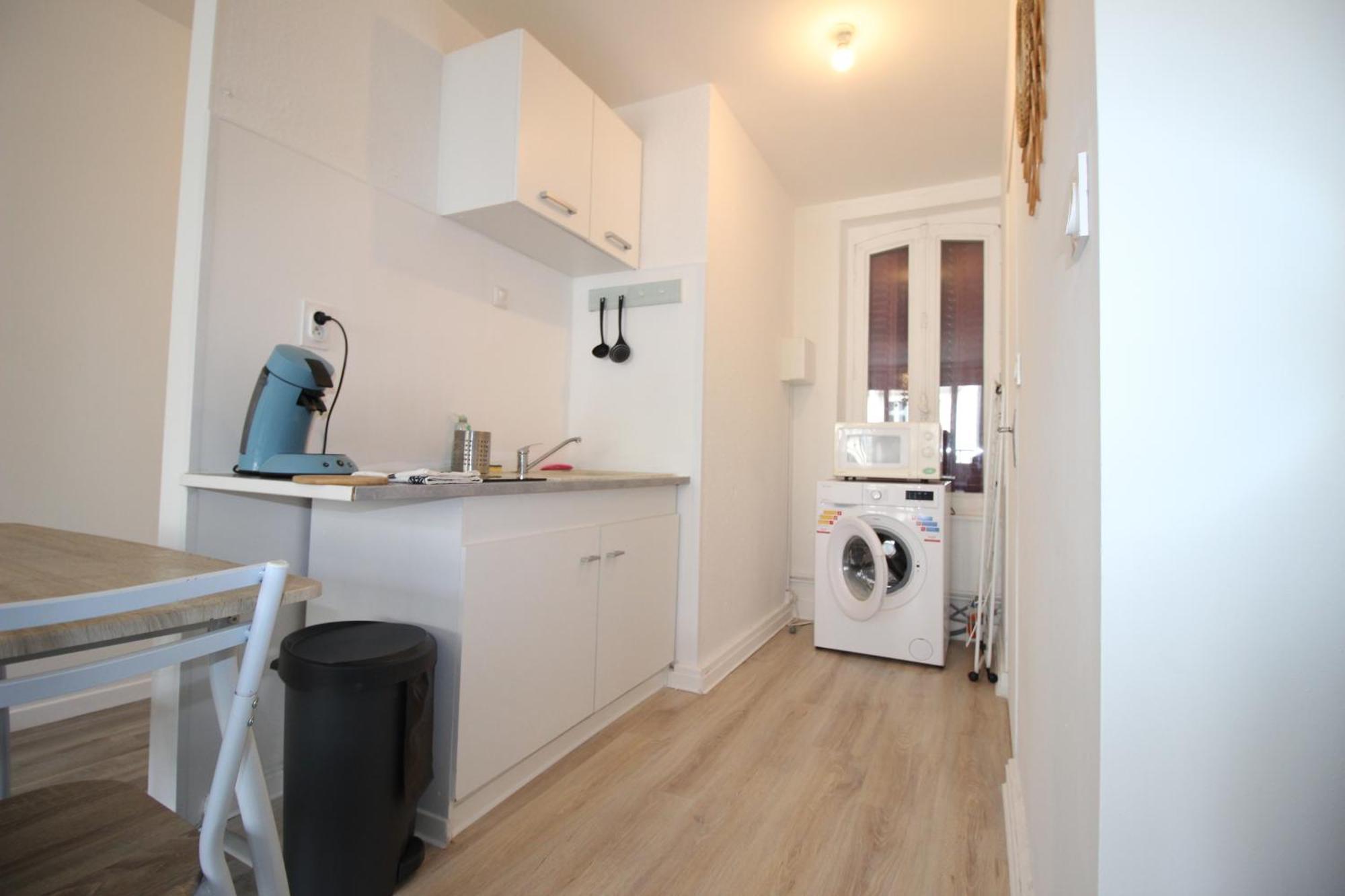 Centre - - 1 Lit Et Canape Convertible - Internet Et Tv - 4 Personnes - Gere Par Presta-zen'services Apartment
